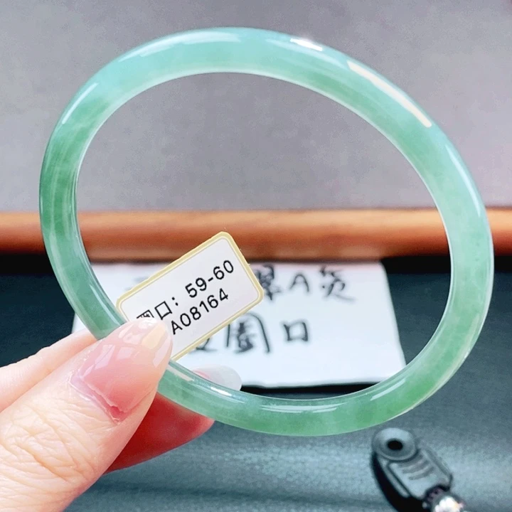 翡翠未镶嵌手镯翡翠手镯67