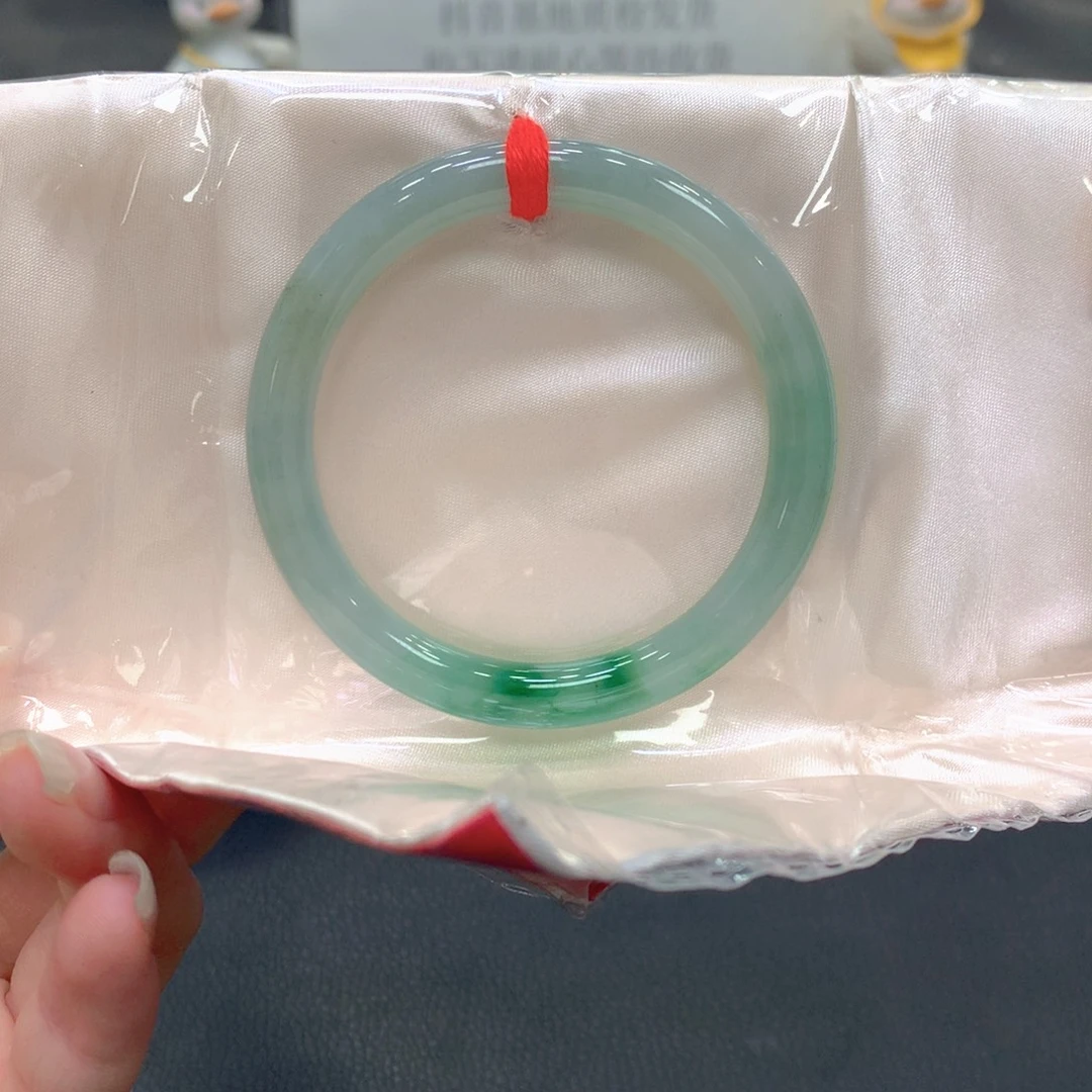 翡翠未镶嵌手镯28