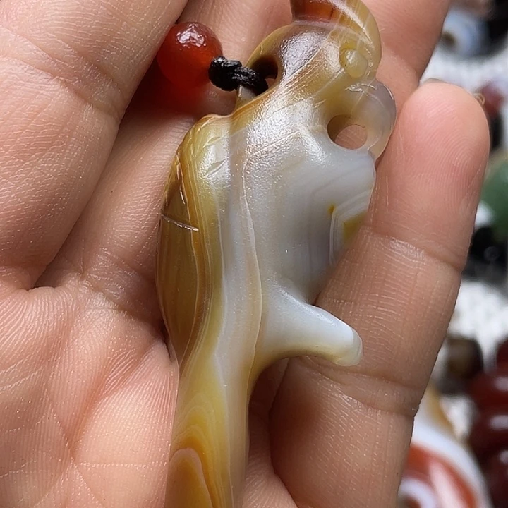 未镶嵌颈饰玛瑙/玉髓