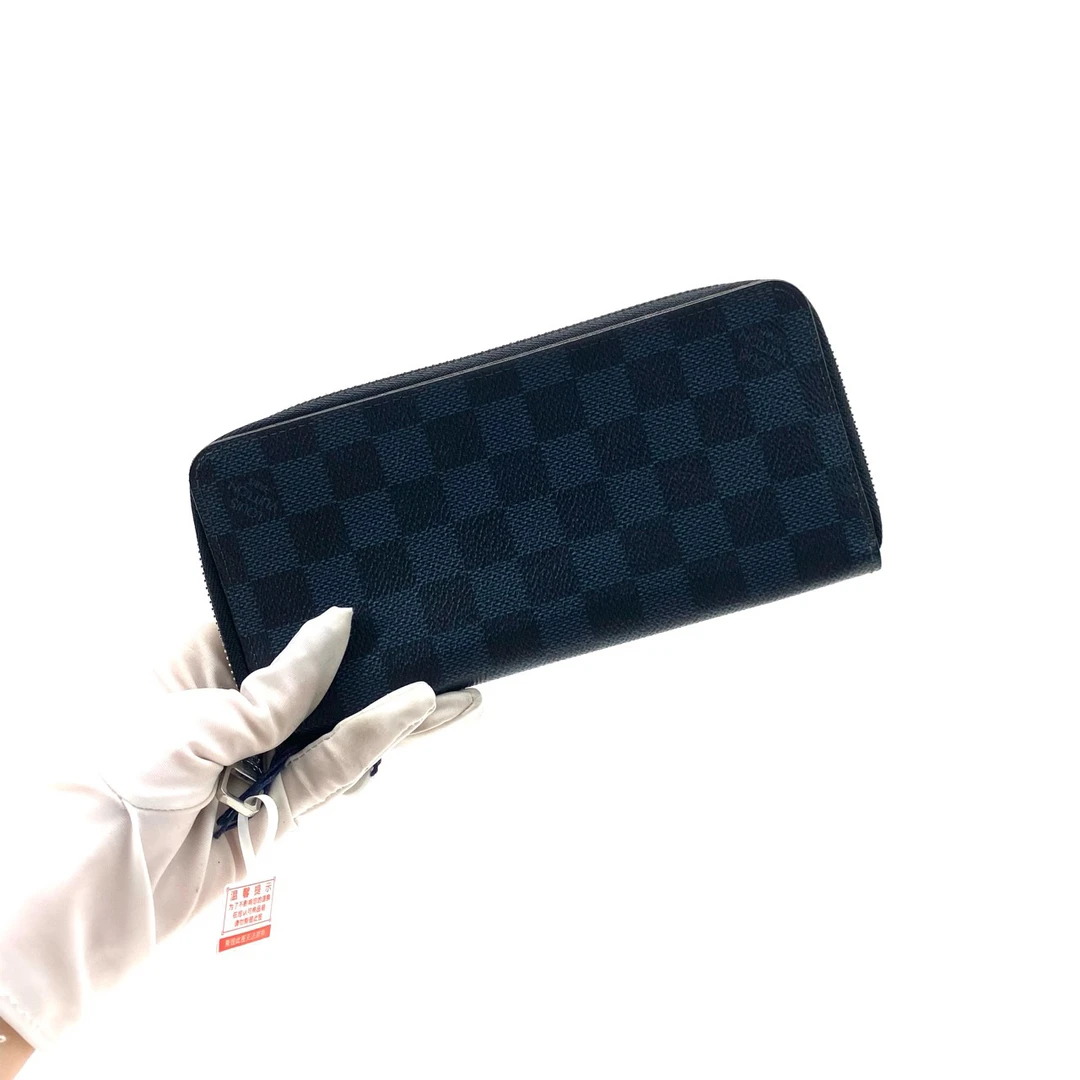 95新 LouisVuitton/路易威登 黑蓝棋盘格窄版拉链钱包 尺寸20/10