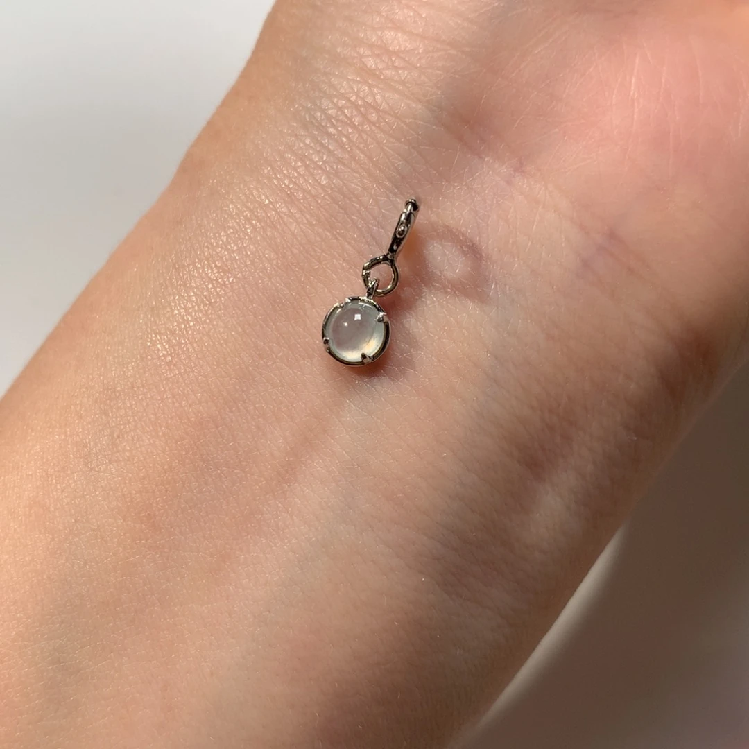 翡翠银S925镶嵌颈饰蛋