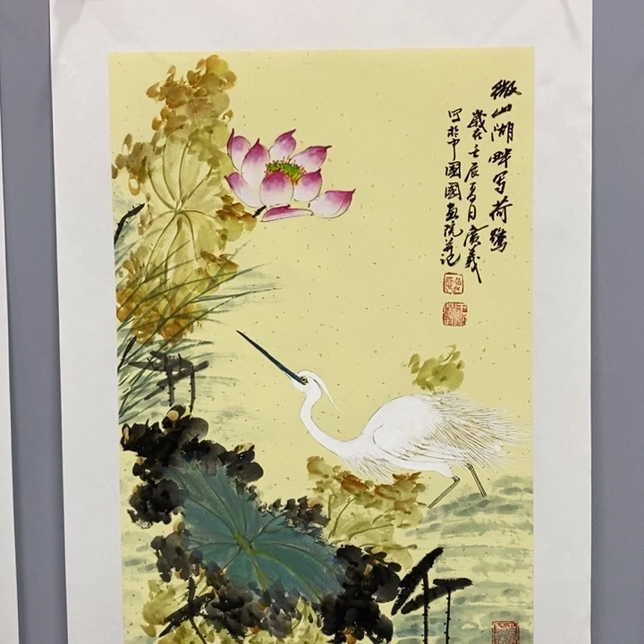 手绘作品等多种形式进行