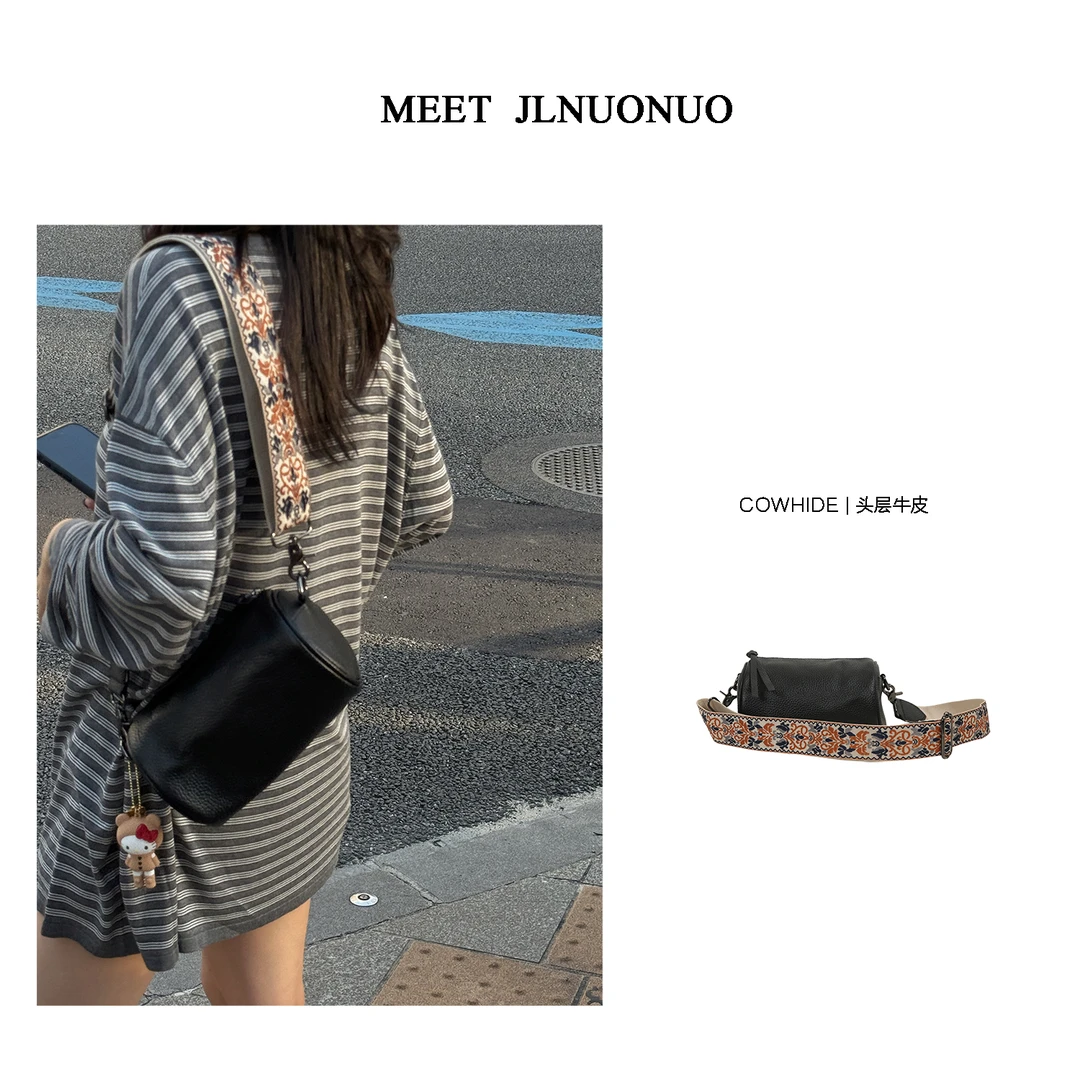 JLNUONUO   绣花肩带街头小桶包