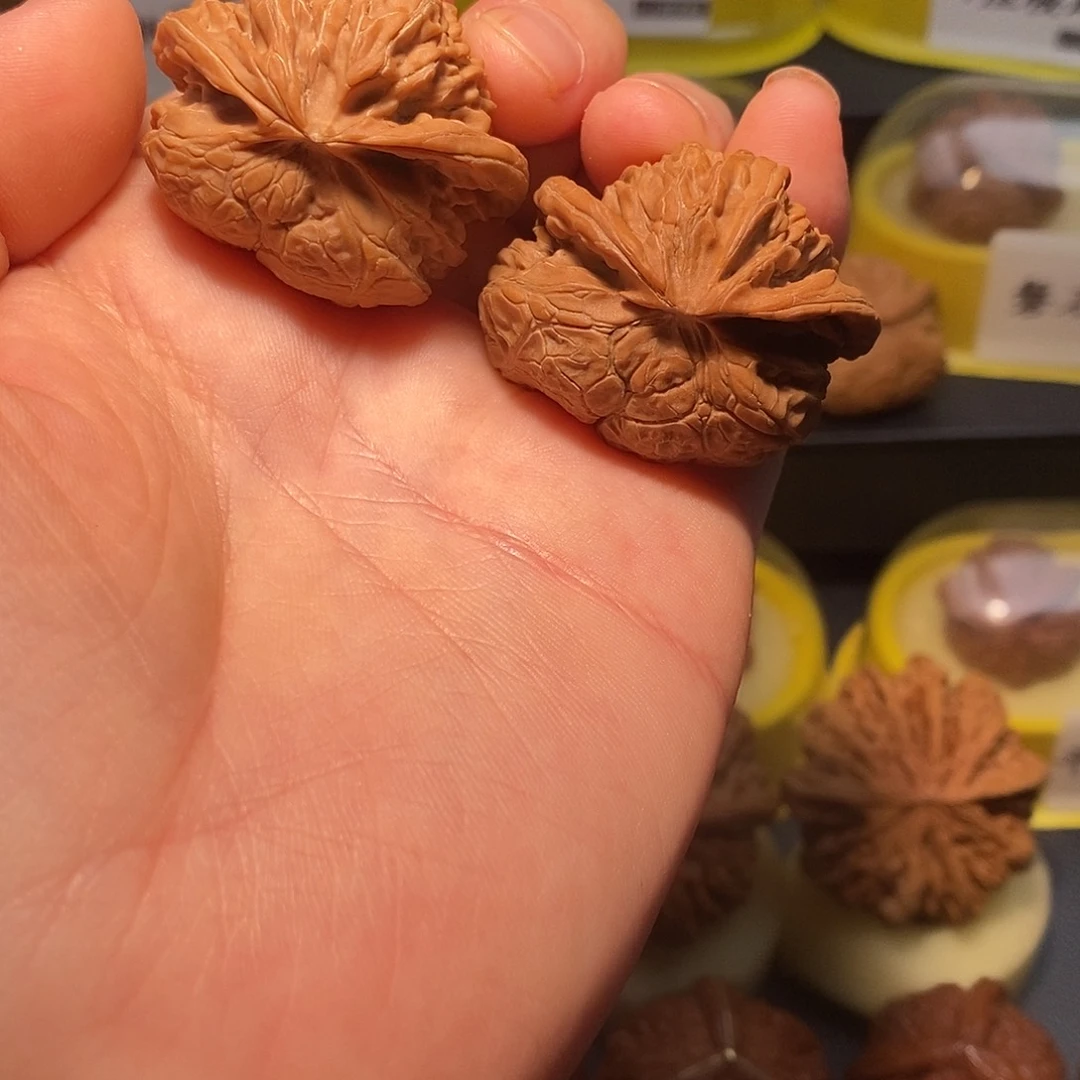 文玩核桃吊坠宫灯蛇头全品