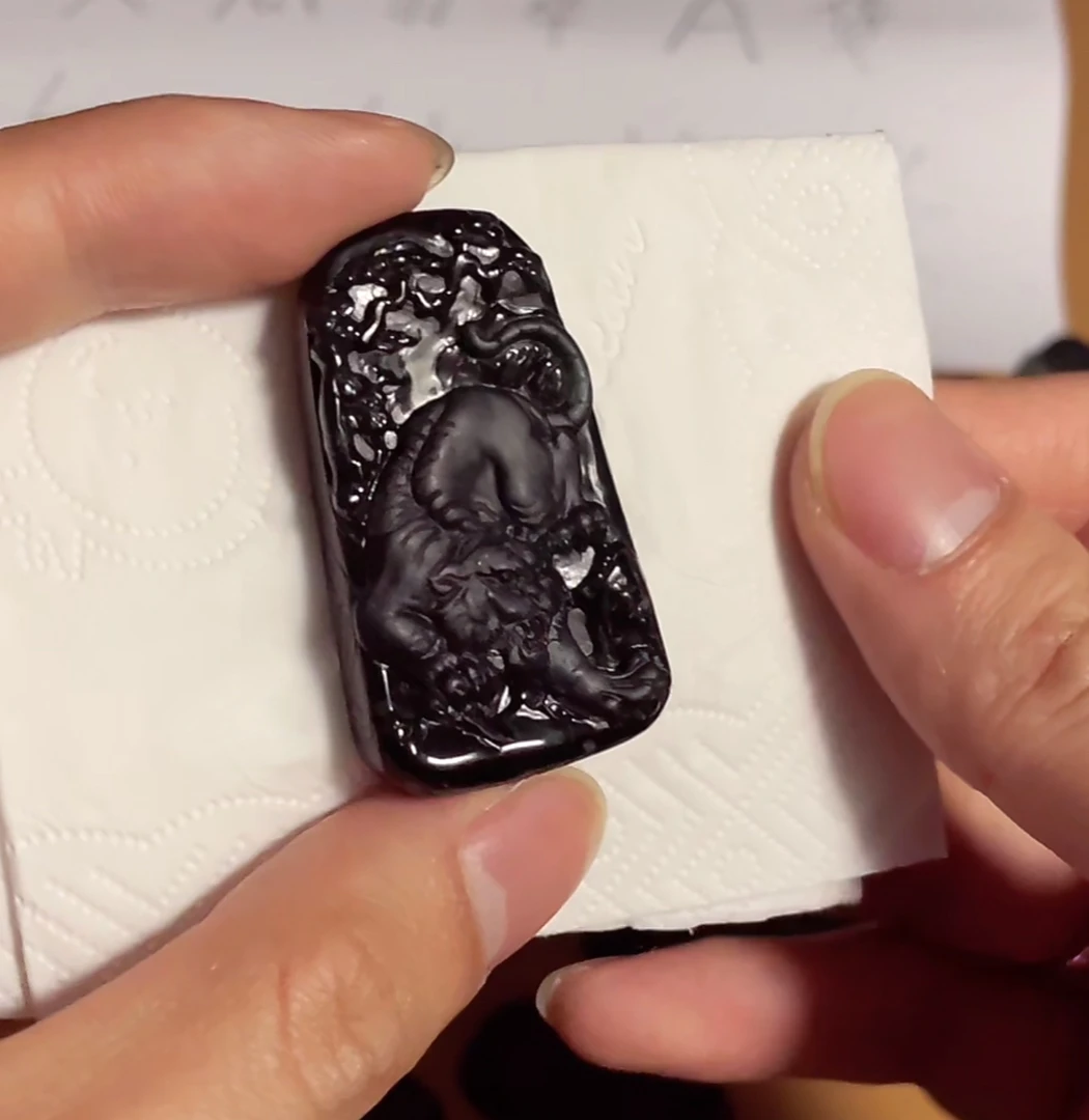 天然翡翠a货墨翠虎牌