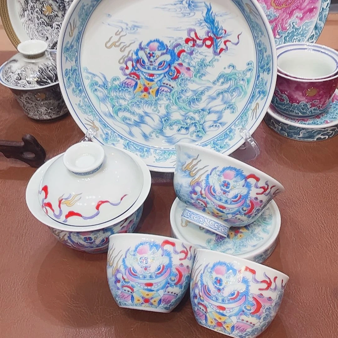 摆件景德镇陶瓷研究所工作的