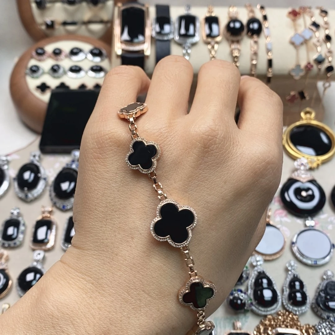 翡翠18K金镶嵌手链