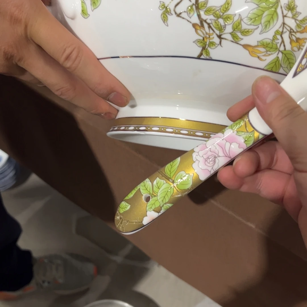 瓷片瑕底部小缺琴瑟合鸣汤锅一个汤勺一个6666