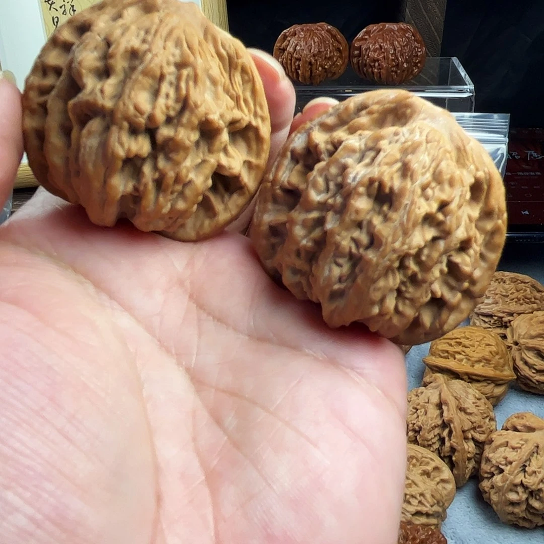 吊坠文玩核桃狮虎兽