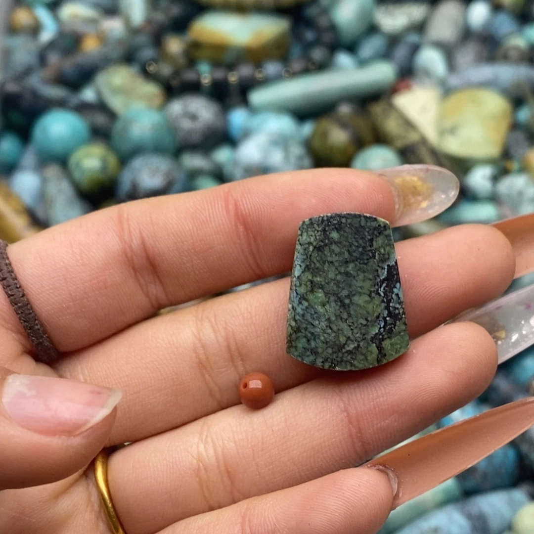 南红玛瑙未镶嵌珠宝奇石