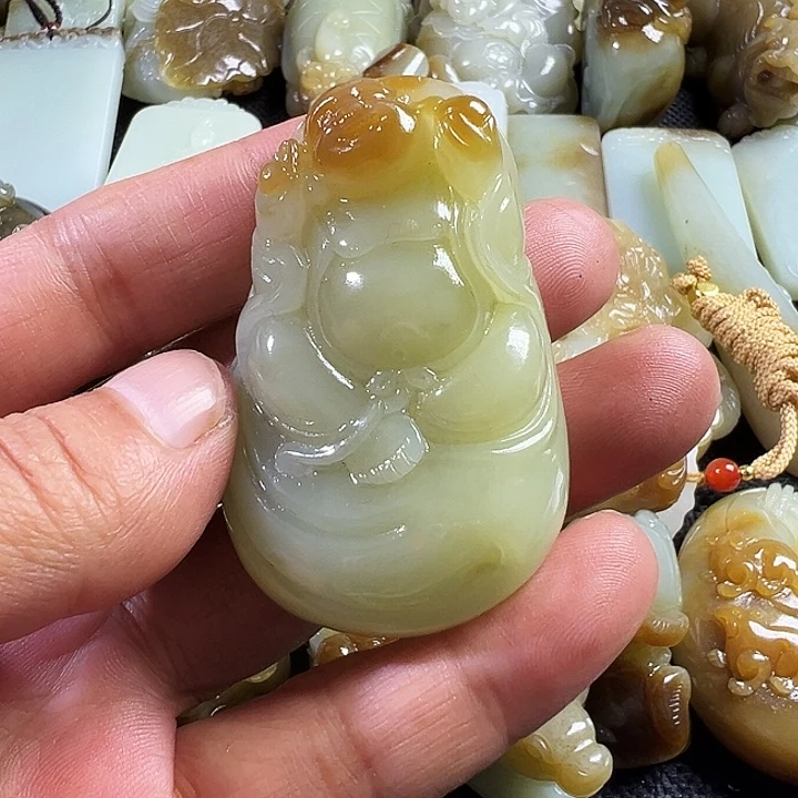 和田玉未镶嵌吊坠(不含链)