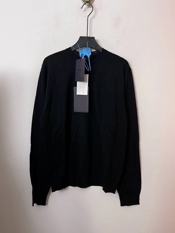 99新 Prada/普拉达 Prada黑色长袖针织衫99新