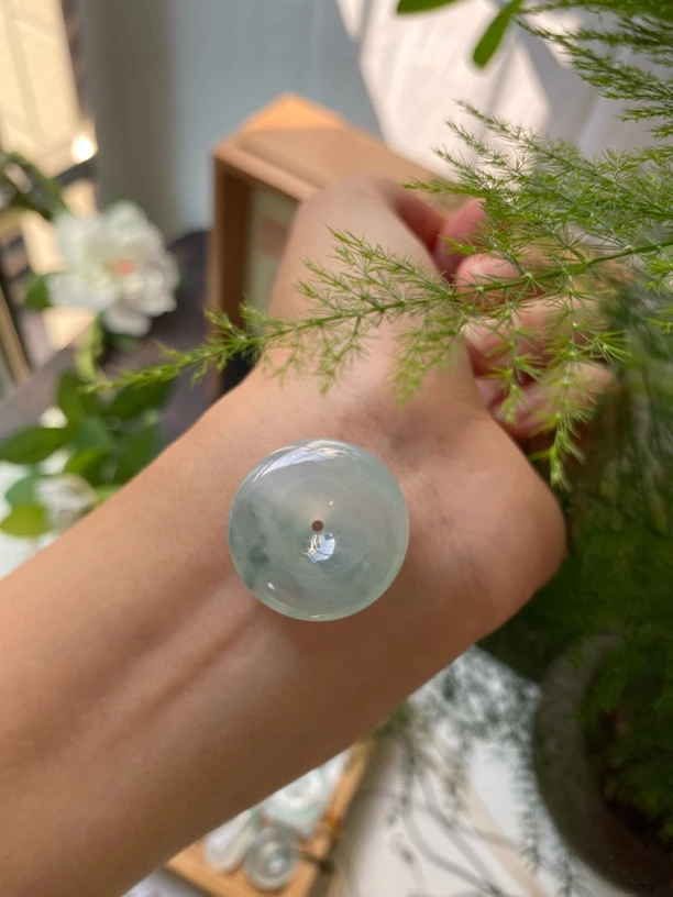 天然缅甸A货翡翠平安扣