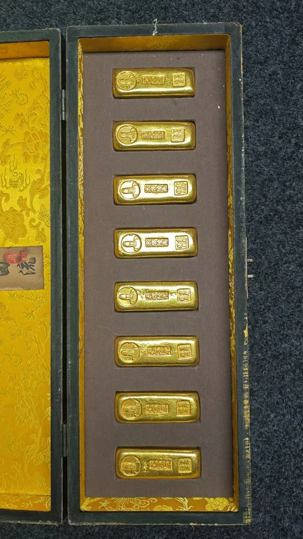 套盒八枚小黄鱼工艺收藏品G807
