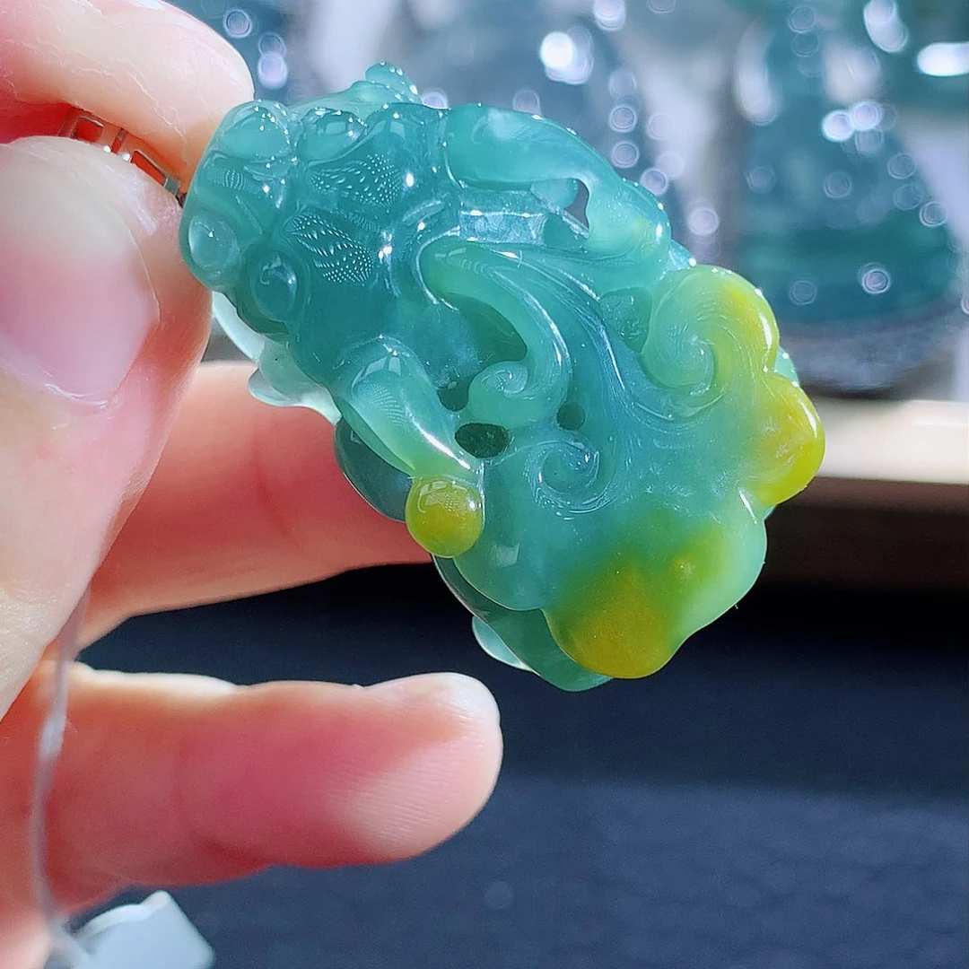 18K金镶嵌挂件翡翠书*思翡翠