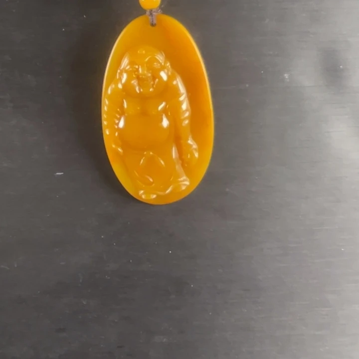 石英质玉（黄龙玉）未镶嵌颈饰