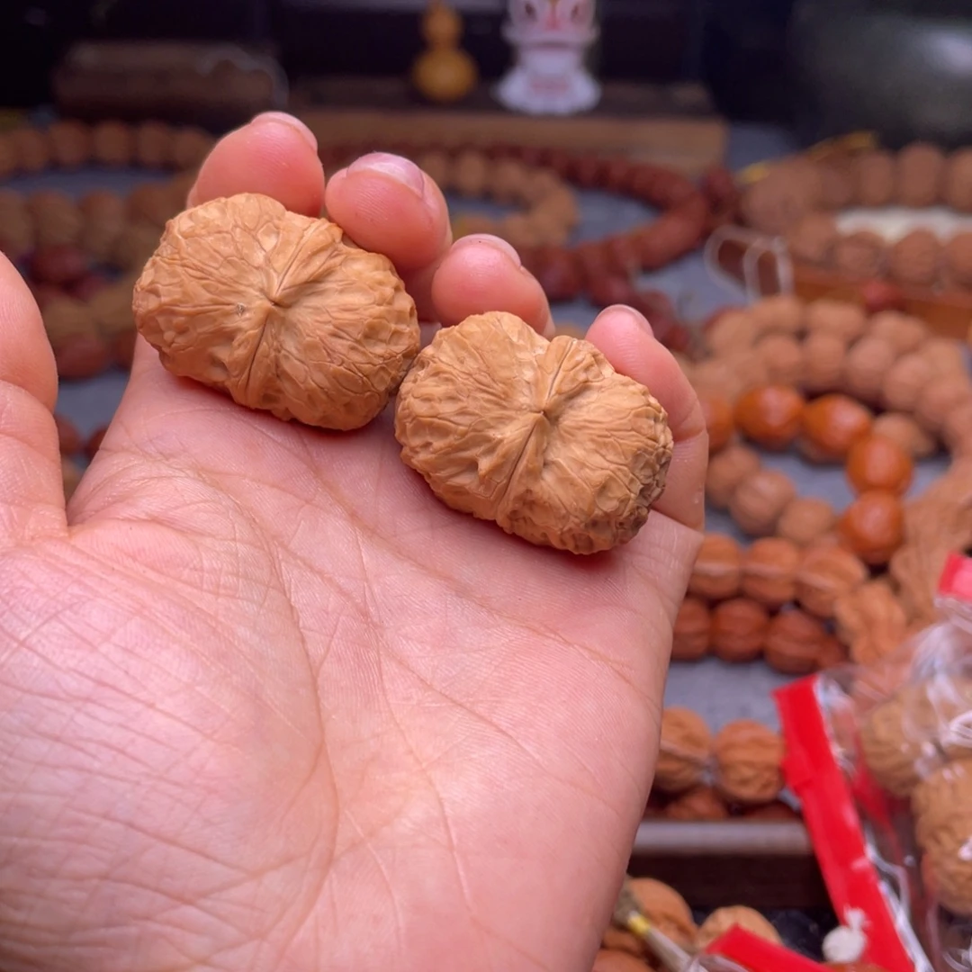 文玩核桃手串元宝