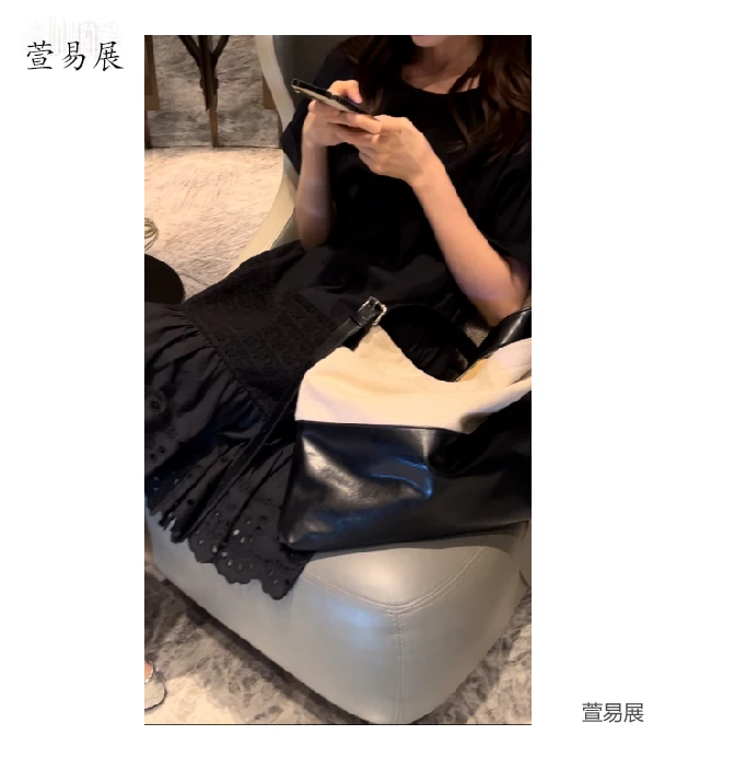 萱易展 -“小圆舞曲”重工刺绣高支棉短袖圆领连衣裙YN-240408