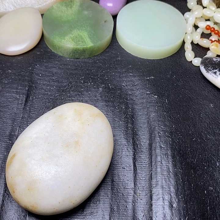 和田玉未镶嵌摆件