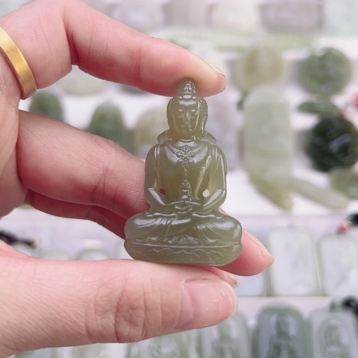 和田玉未镶嵌颈饰