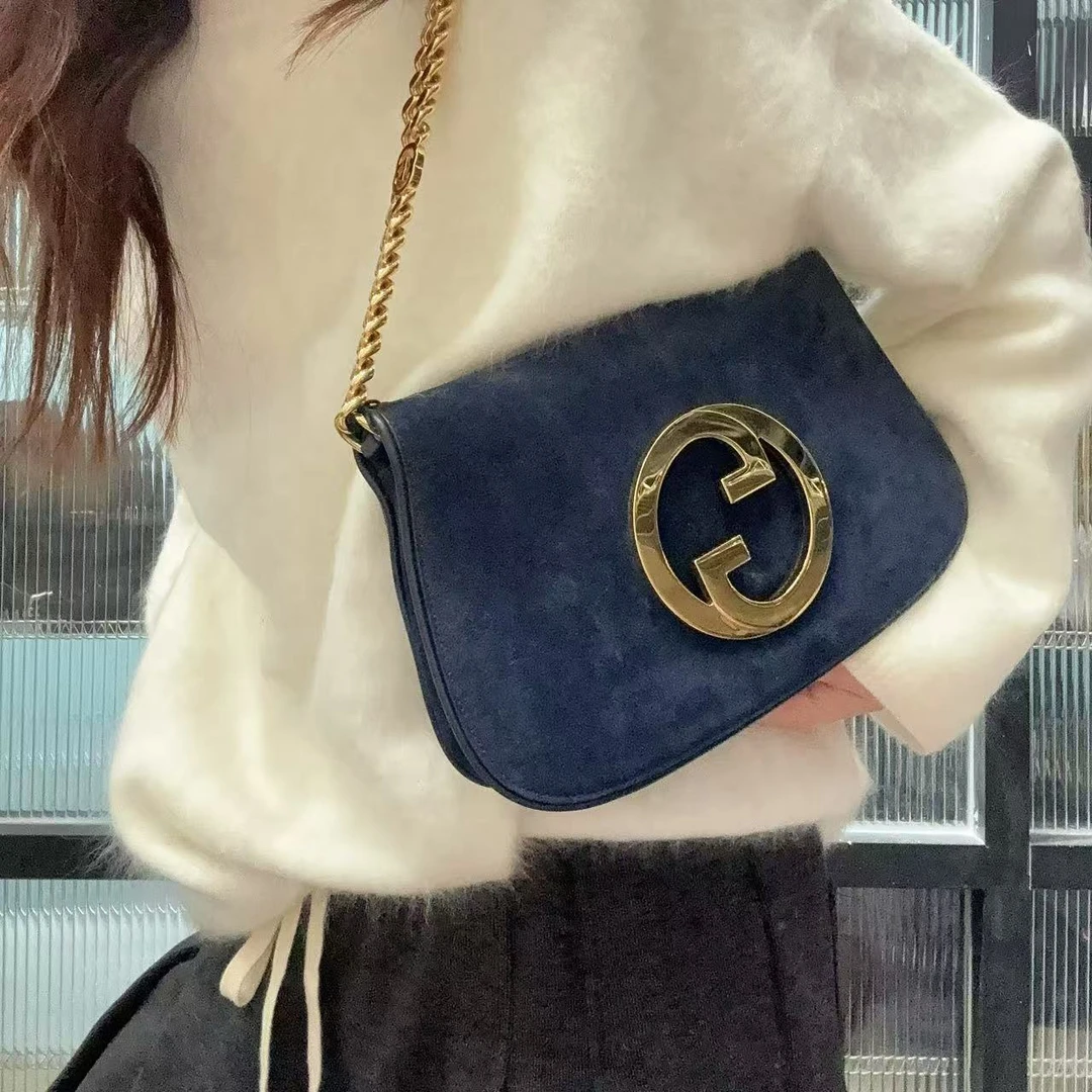 95新 GUCCI/古驰 【蕾】3XR415 藏蓝色金标斜挎包
