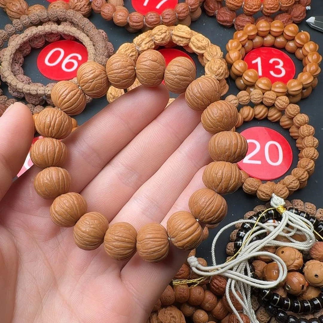 文玩核桃手串土豪原皮原色
