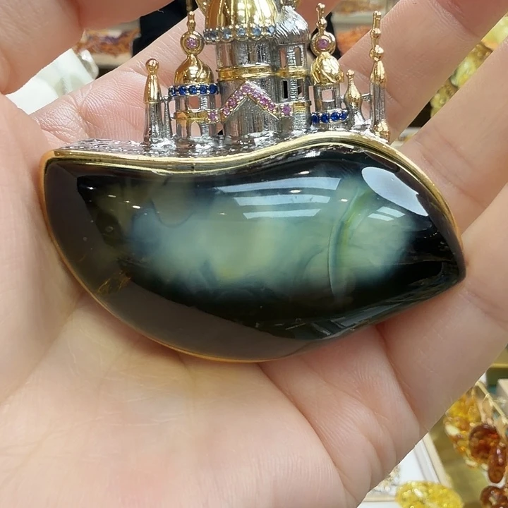 琥珀未镶嵌珠宝奇石