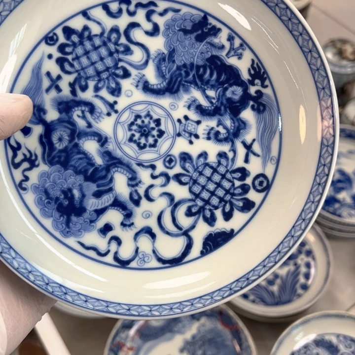 瓷片白青花狮子大壶承全品