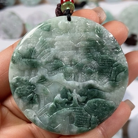翡翠颈饰未镶嵌二山水牌福利