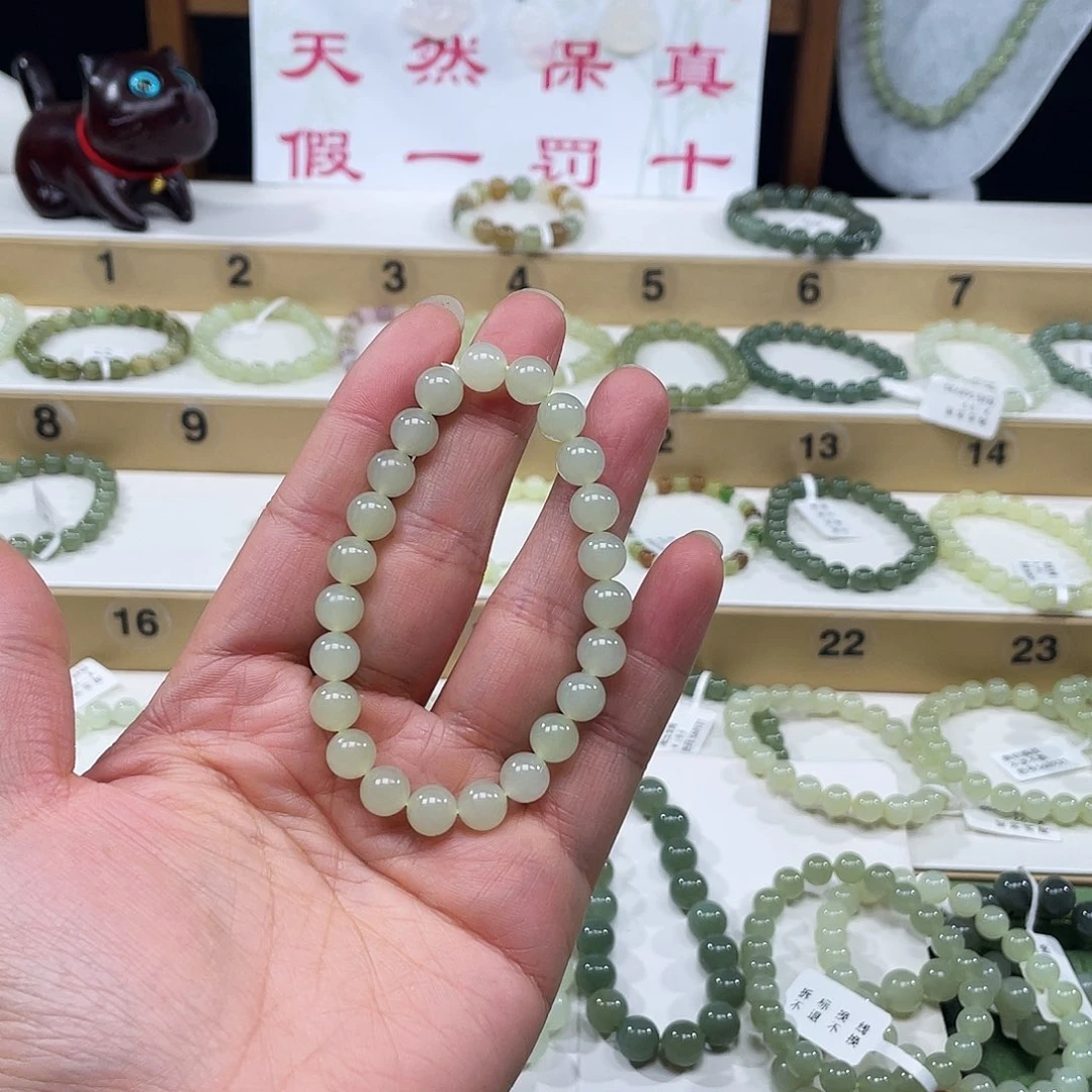 暴***子和田玉未镶嵌手链