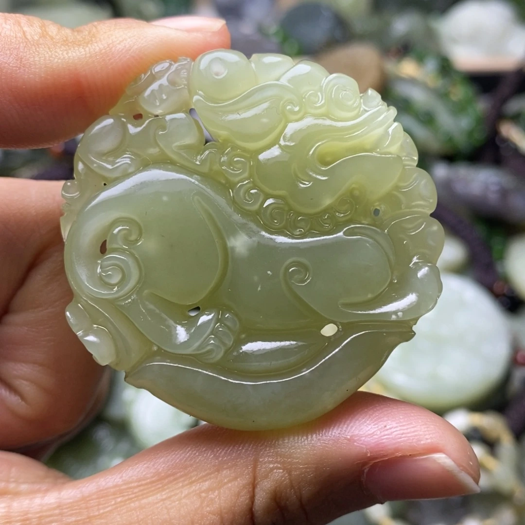 和田玉未镶嵌颈饰