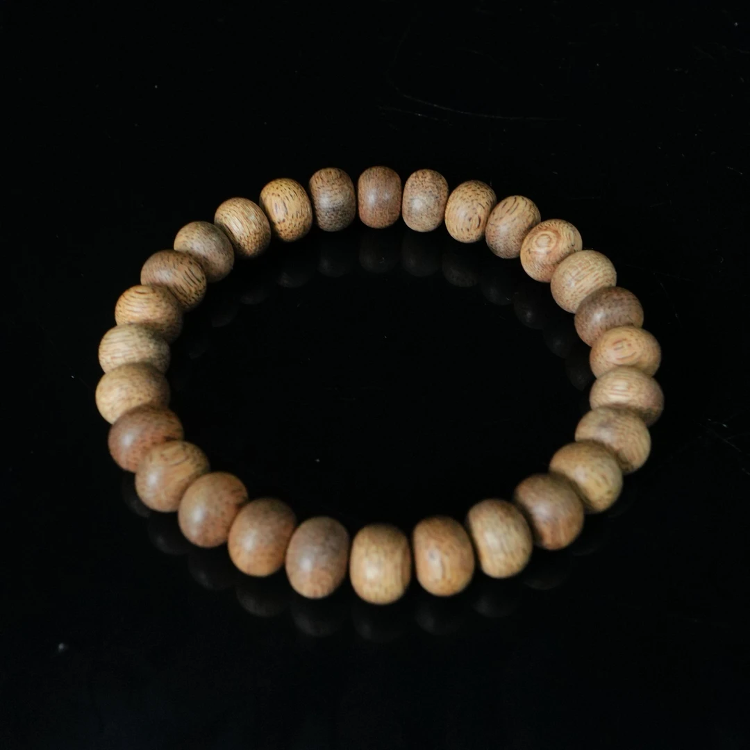 A7647 东马沉香老料软丝蛇皮桶珠手串 0.9x0.65cm 5.44g