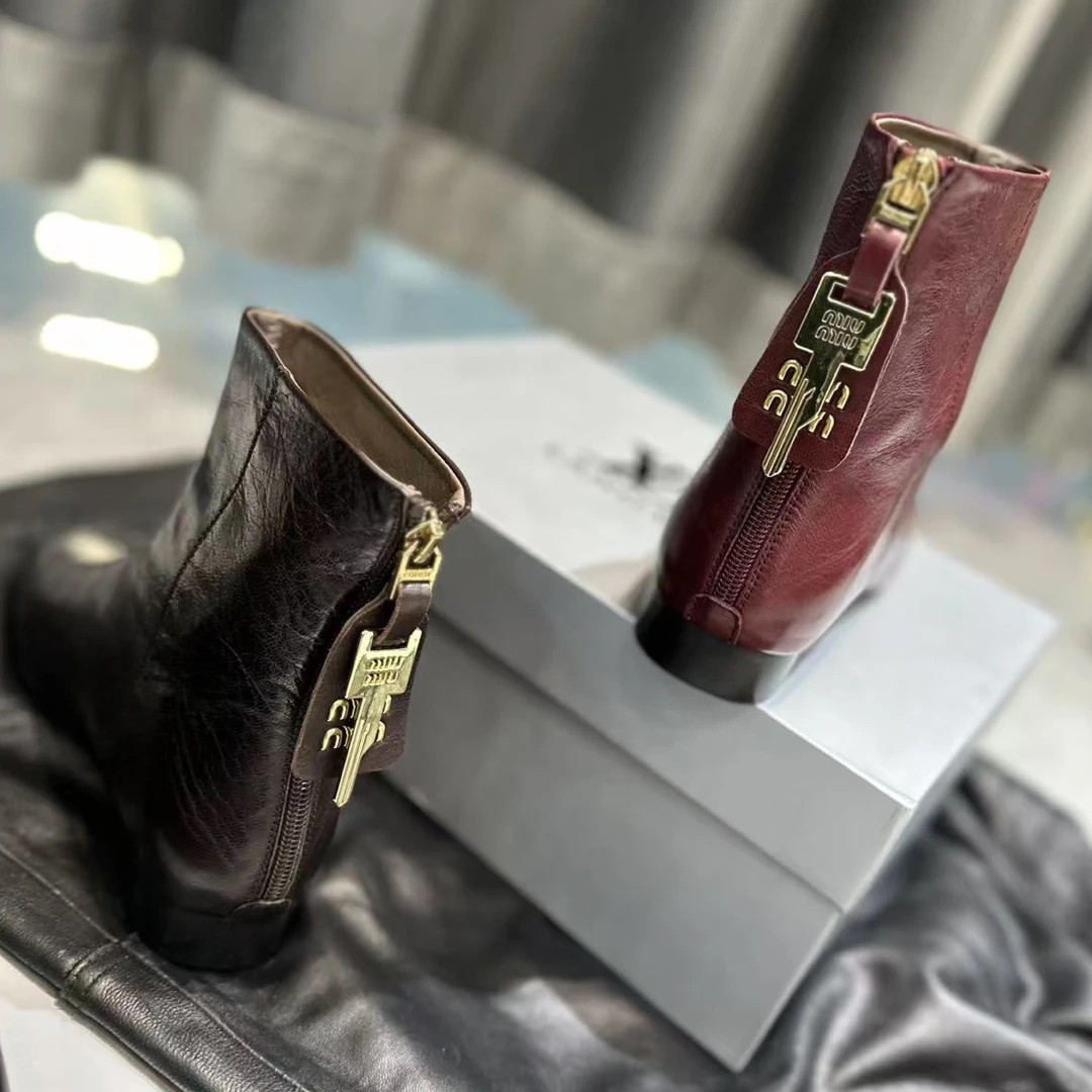 平底方头短靴新款短靴时尚百搭牛皮短靴真皮秋冬气质