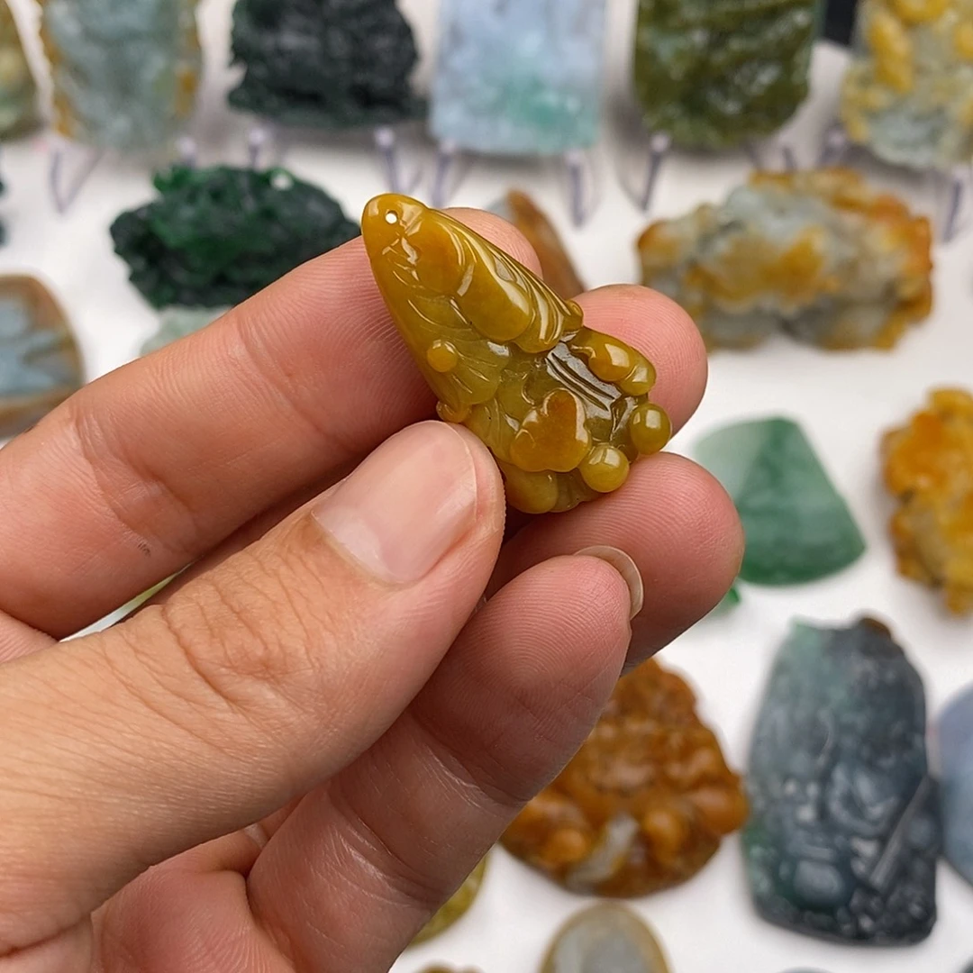 定制翡翠未镶嵌翡翠