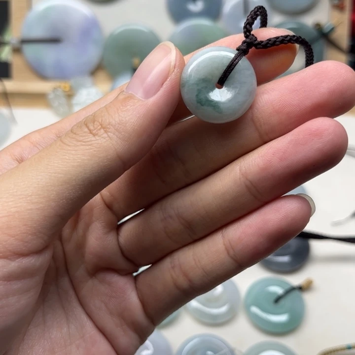 颈饰未镶嵌翡翠天然翡翠Ａ货