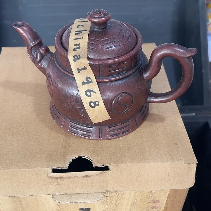 茶壶紫泥原矿泥料手工制作的一把紫砂壶