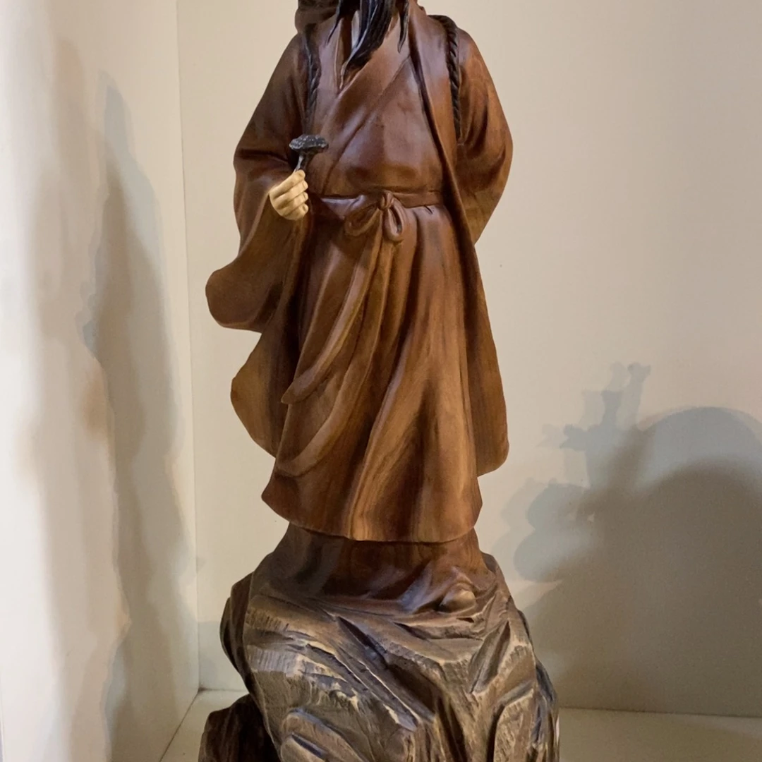 香樟木?*张明代医圣，李时珍