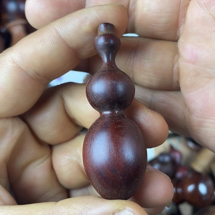 微凹黄檀（南美大红酸枝）