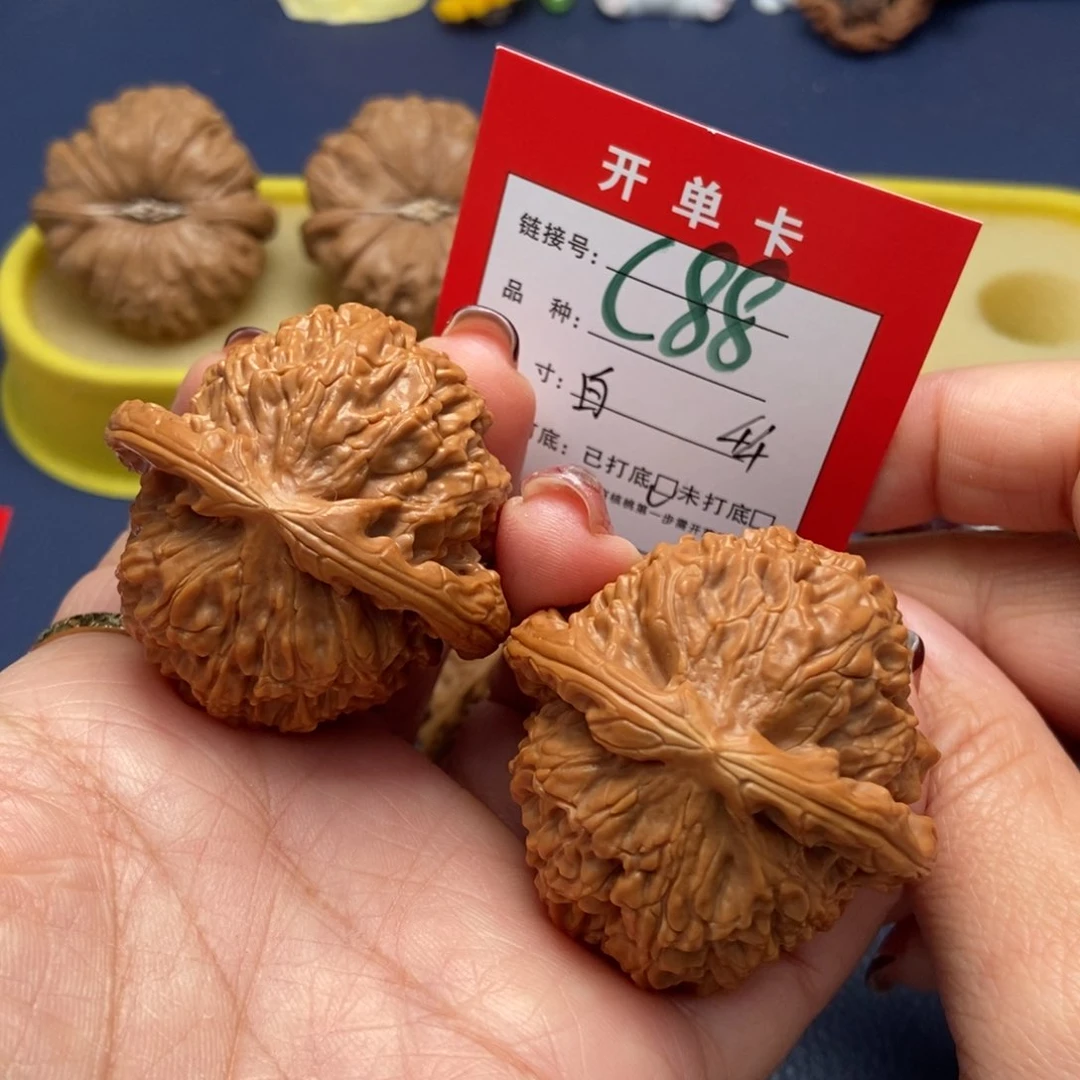 桃核吊坠文玩核桃