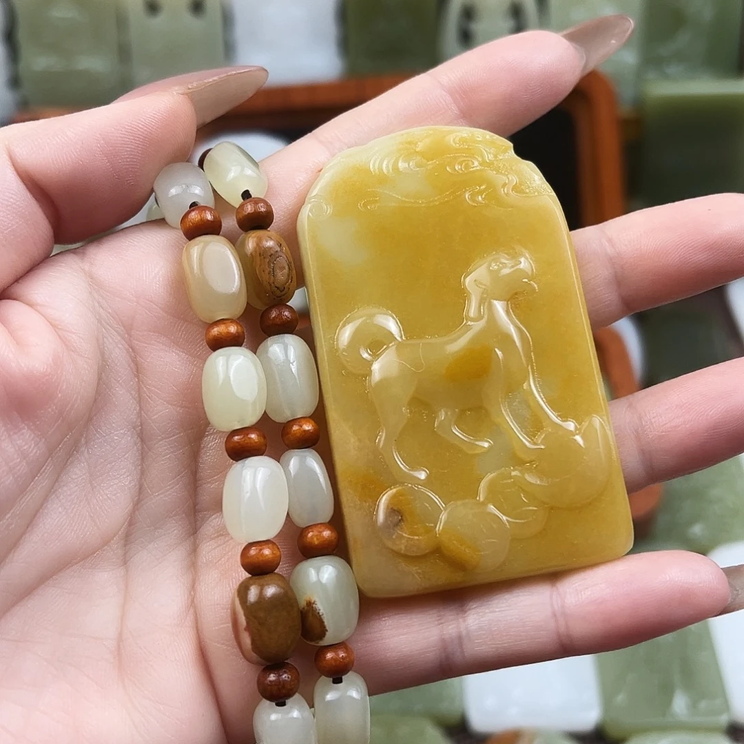 花皮特色生肖狗吊坠