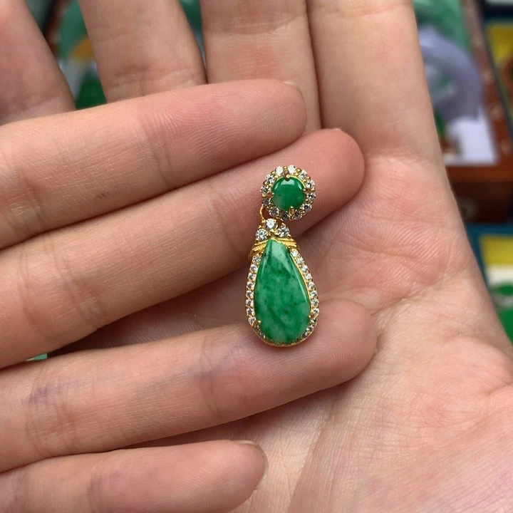 翡翠银S925镶嵌颈饰翡翠