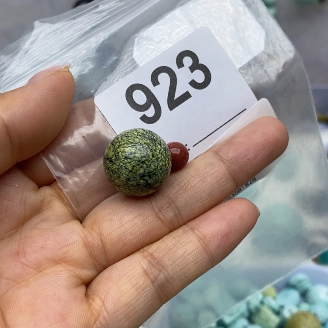 未镶嵌南红玛瑙珠宝奇石