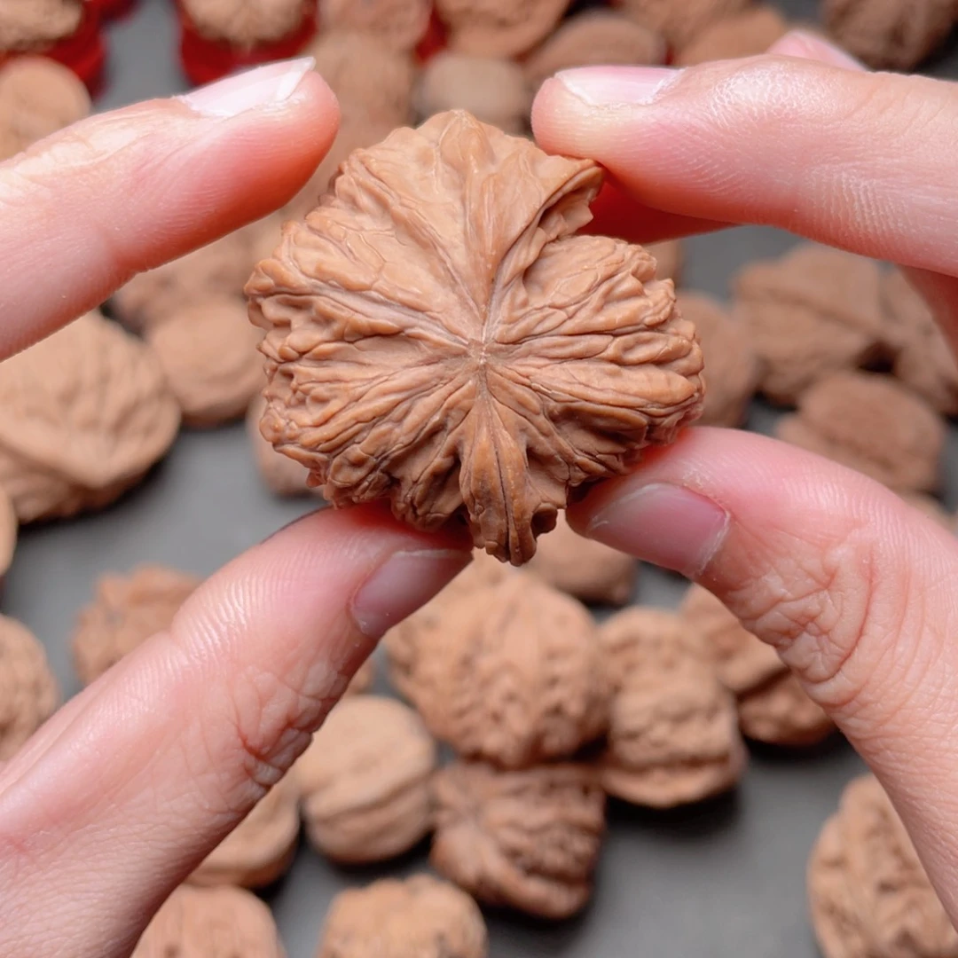 云***客文玩核桃吊坠磨盘