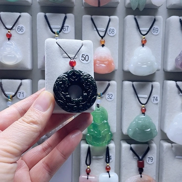 玛瑙/玉髓颈饰未镶嵌