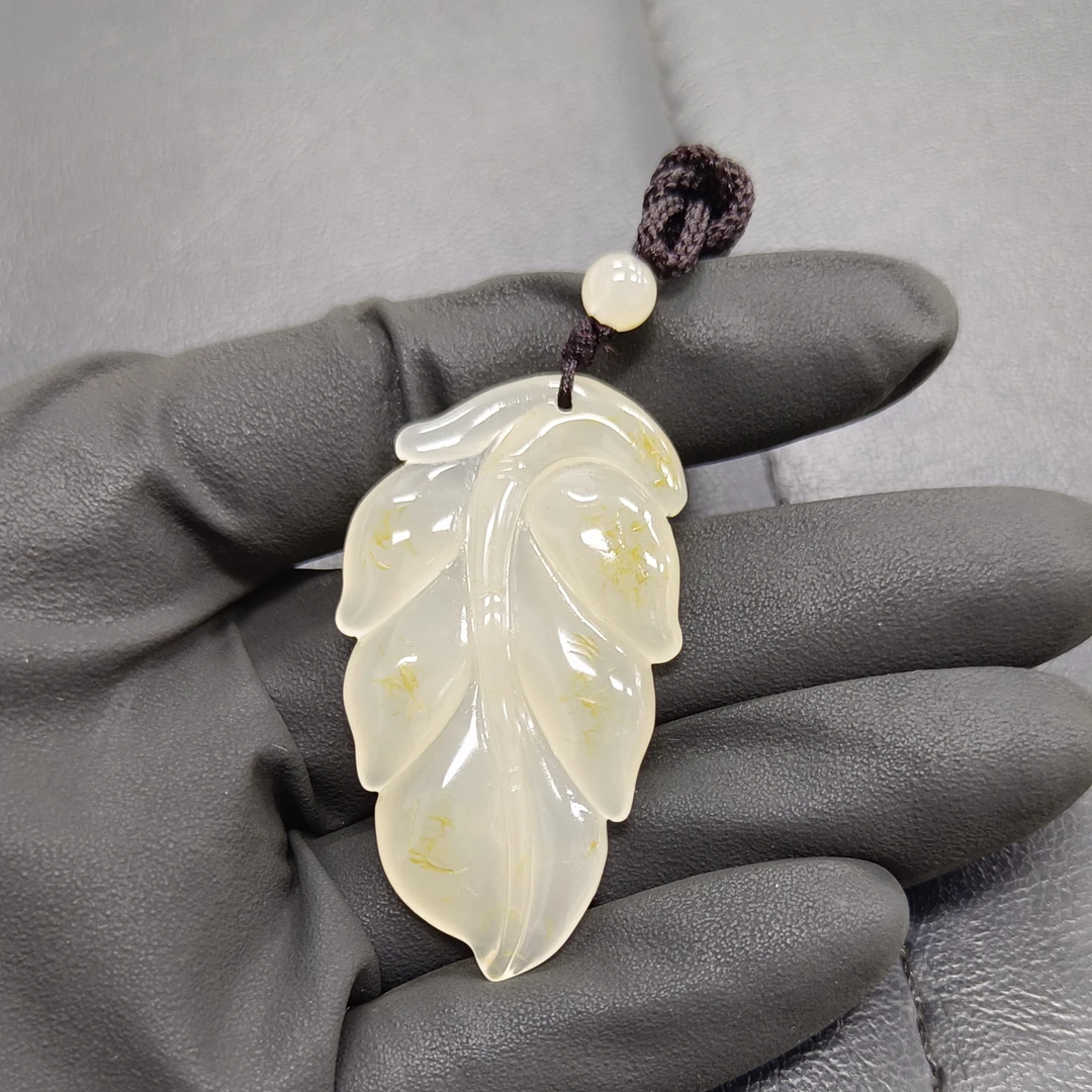 江津玉天然富硒玉【玉雕树叶】，男女挂件，吊坠，大业有成，金枝玉叶