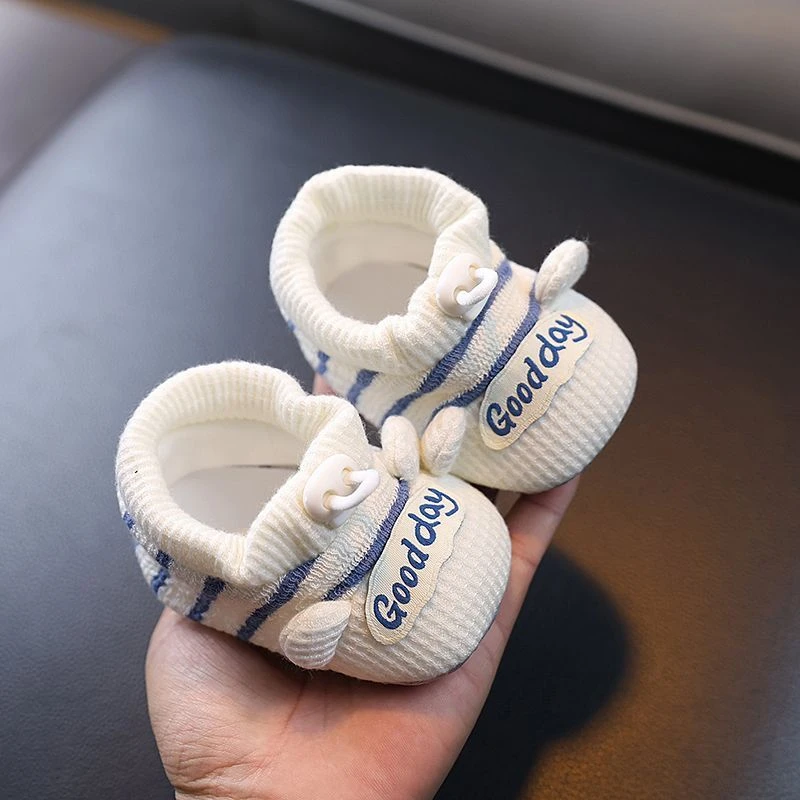 婴儿鞋春秋软底薄款宝宝学步鞋防滑不掉抽绳0-3-6月一岁外穿透气