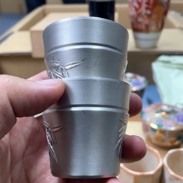 瓷片?****?瓷片哈哈哈哈哈