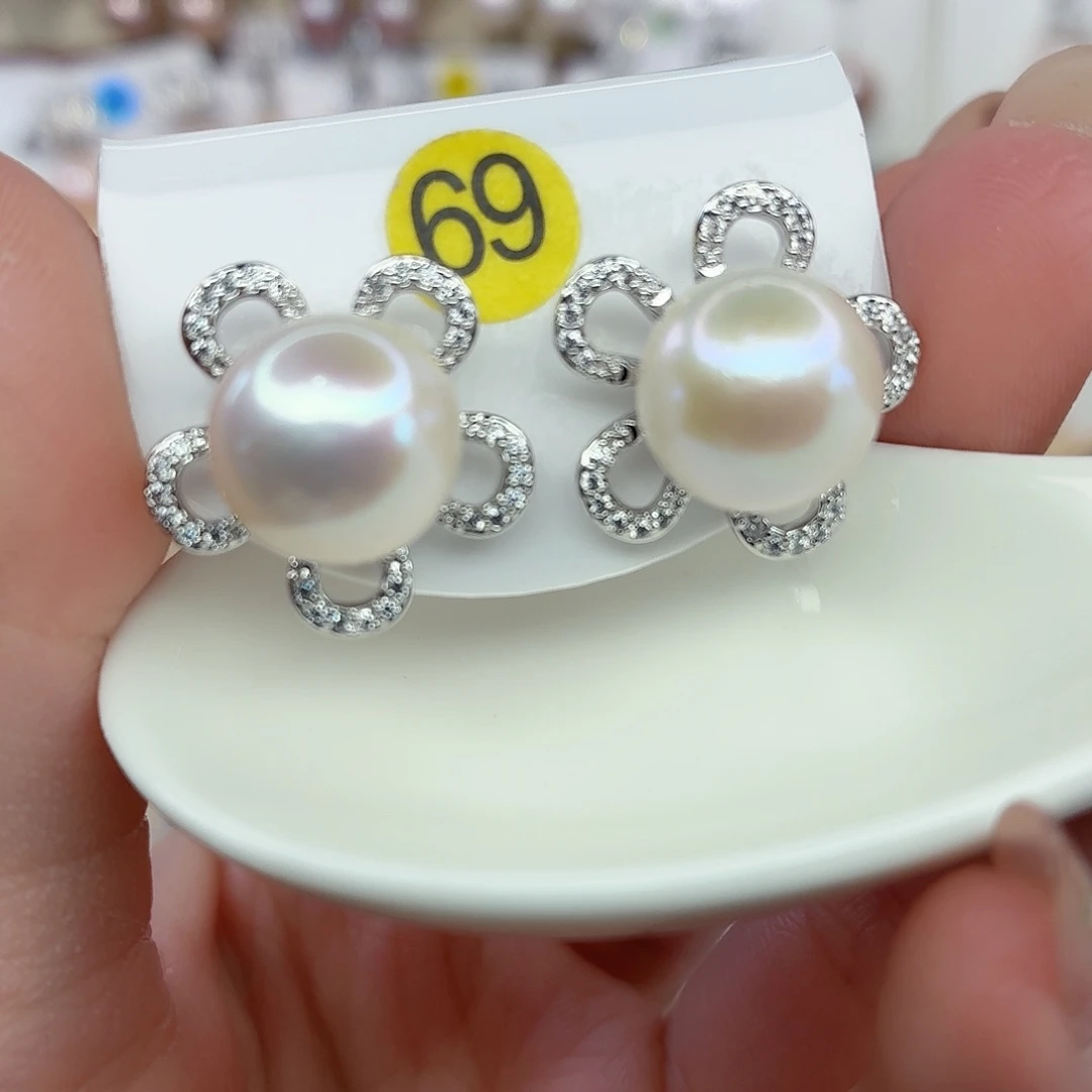 淡水珍珠耳饰未镶嵌