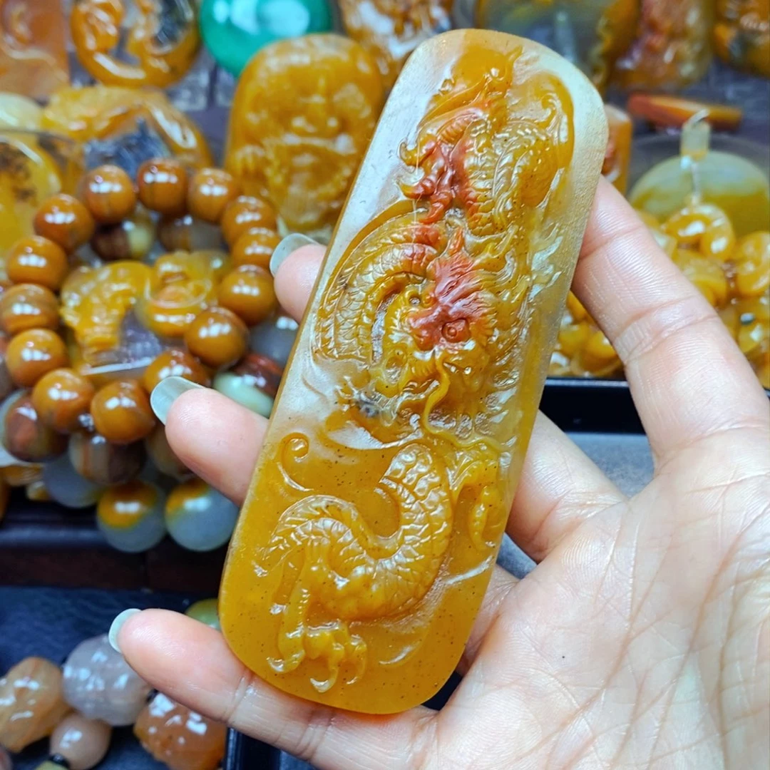 未镶嵌石英质玉（黄龙玉）吊坠(不含链)