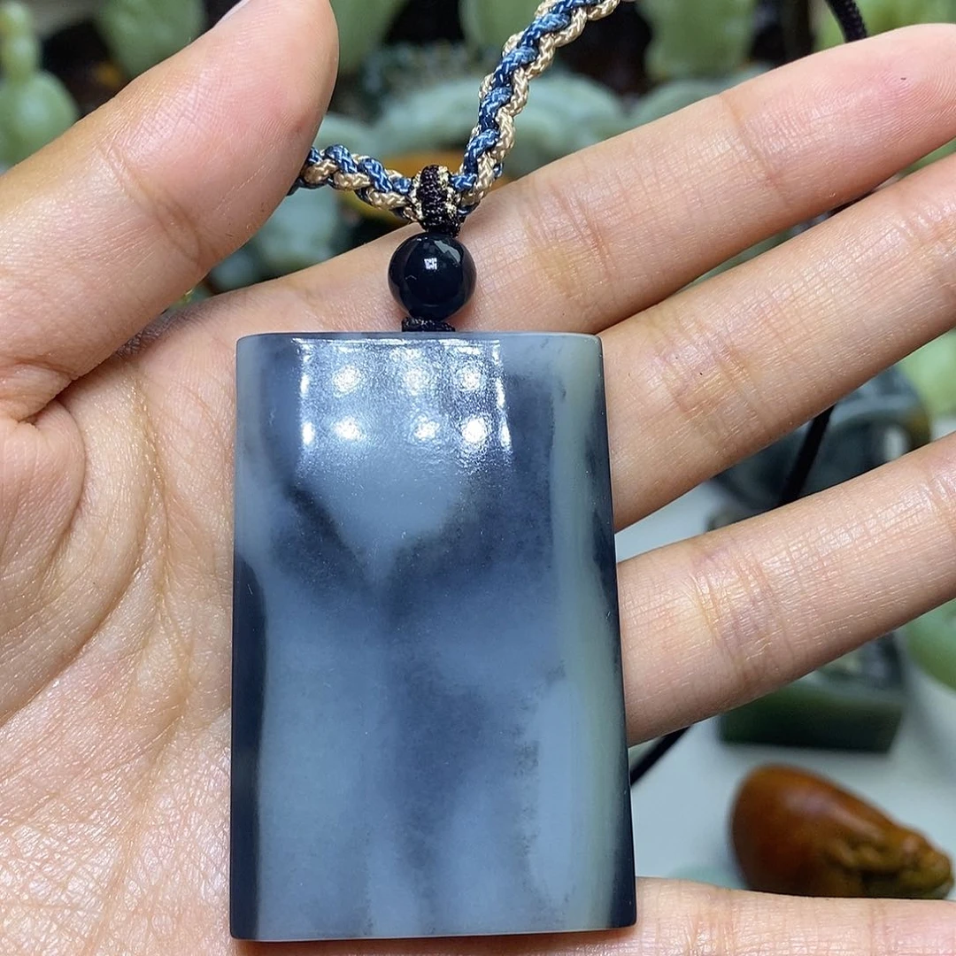 和田玉未镶嵌颈饰金****